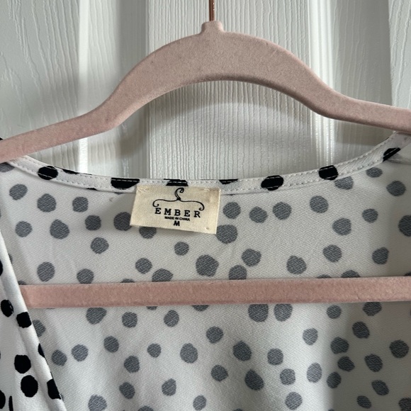 Fancy wrap polka dot blouse - Picture 6 of 6